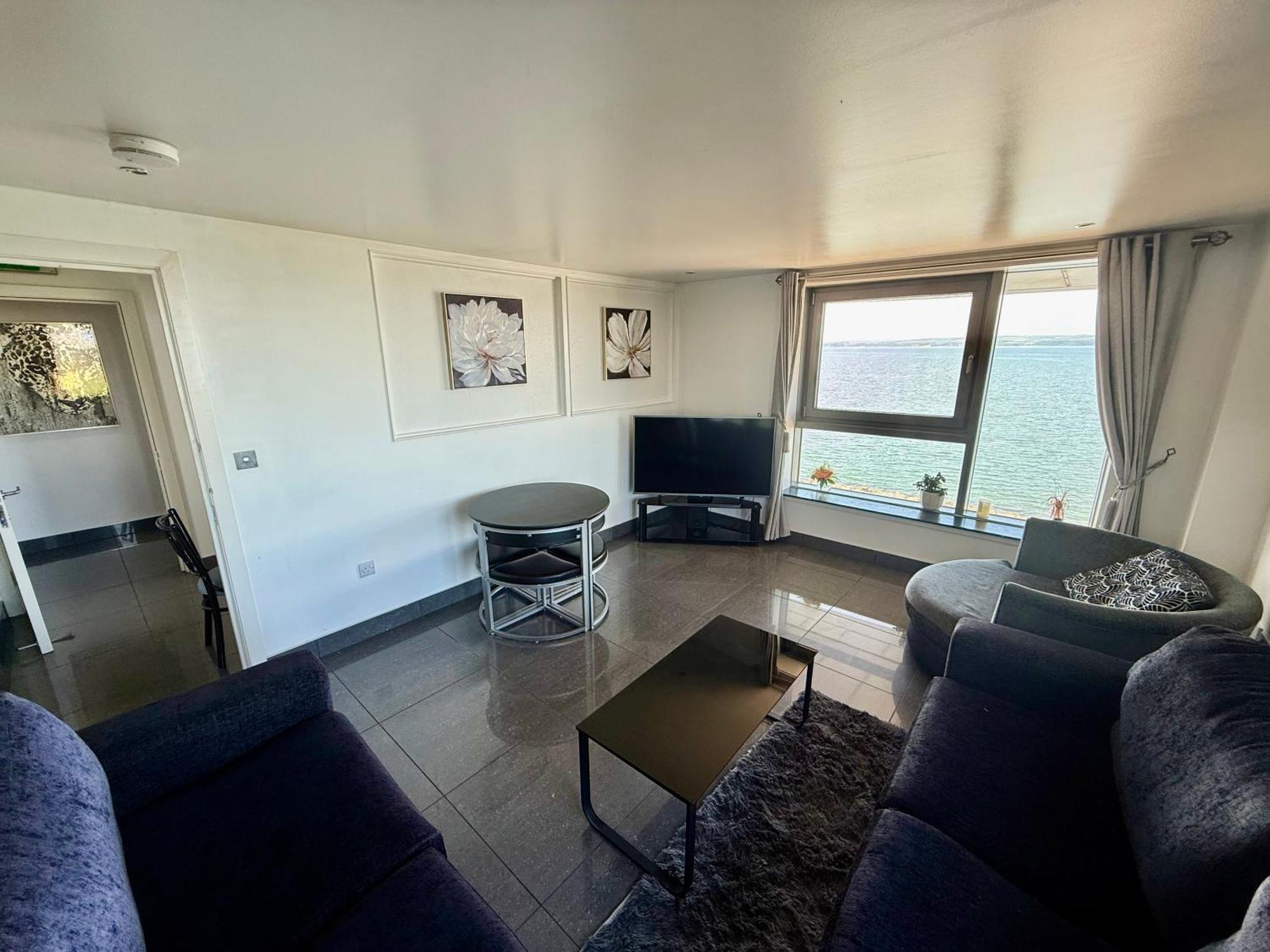 Ocean Park Apartments - Oceanfront - Free Parking And Fast Wifi Edinburg Exteriör bild