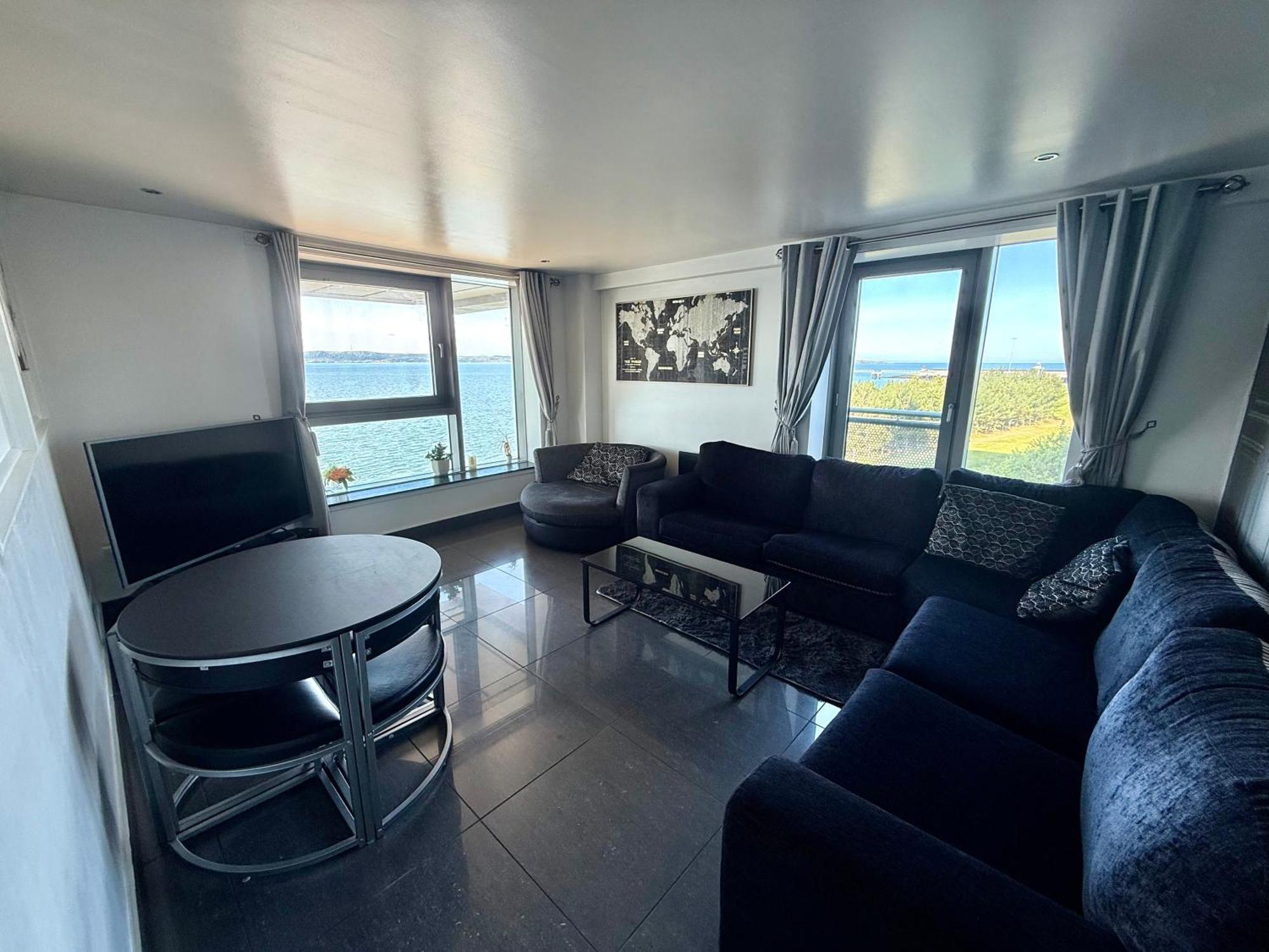 Ocean Park Apartments - Oceanfront - Free Parking And Fast Wifi Edinburg Exteriör bild